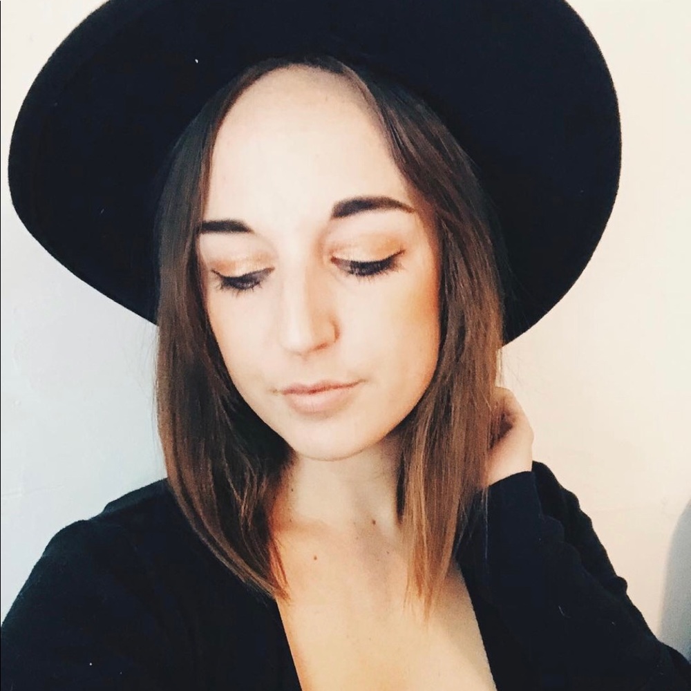 Meet your Posher, Amy